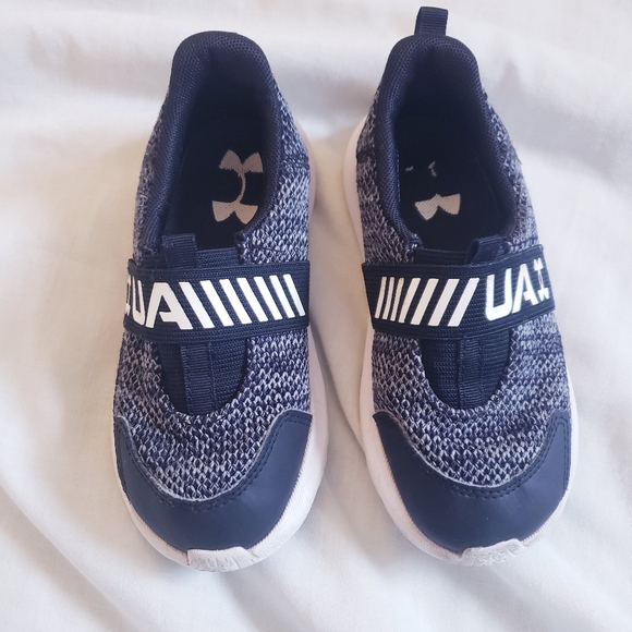 Under Armour Toddler Boy's Stretchy Slip-On Sneakers Size 10 - Picture 1 of 7